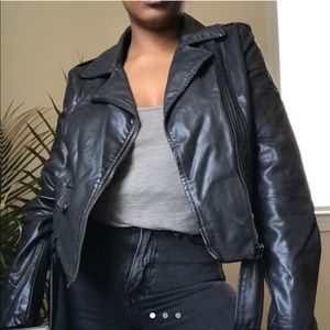 FOREVER 21 LEATHER JACKET